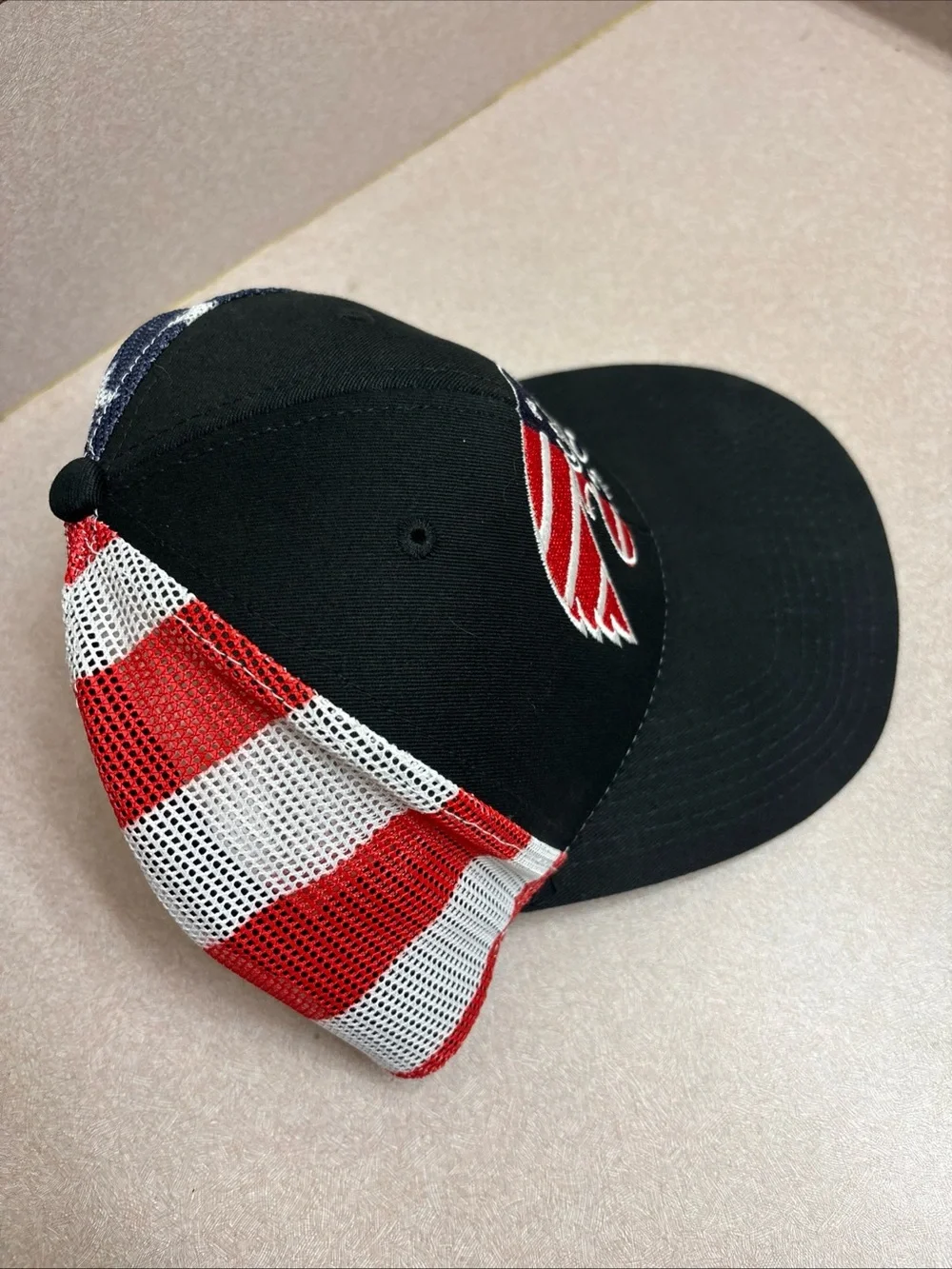Iowa Hawkeyes Hat Cap Trucker Mesh Adjustable Snapback USA Flag Red White Blue